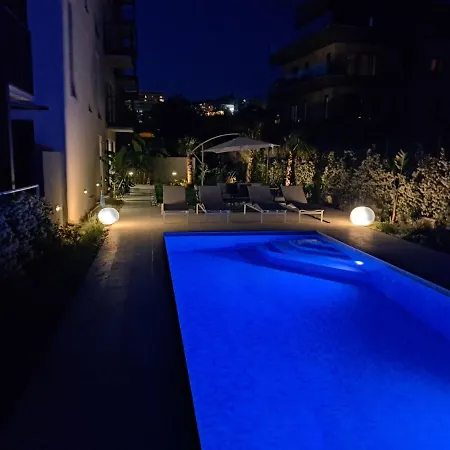 Apartment With Private Pool