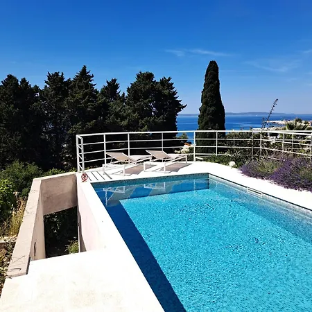 Apartment With Private Pool