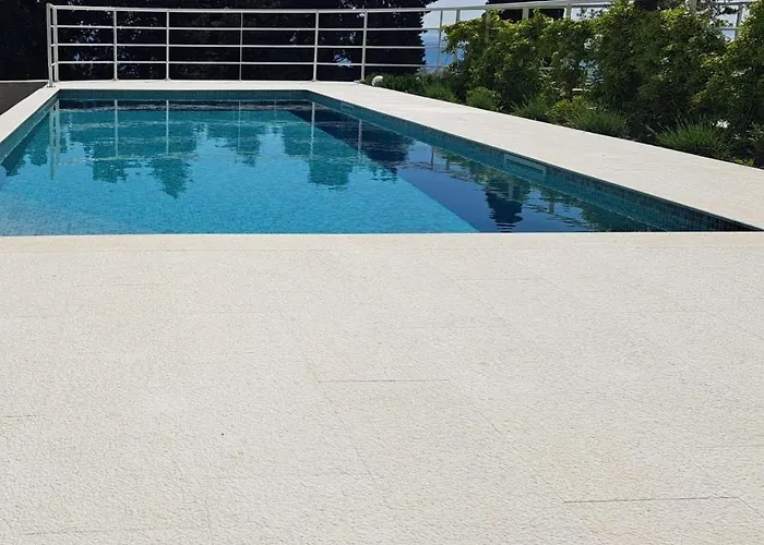 With Private Pool * 스플리트