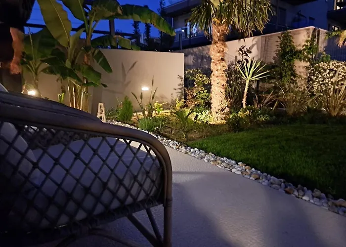 With Private Pool 스플리트