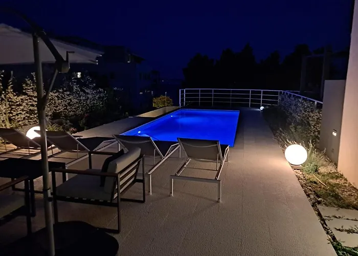 With Private Pool 스플리트