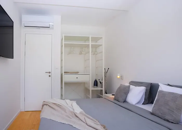 With Private Pool * 스플리트