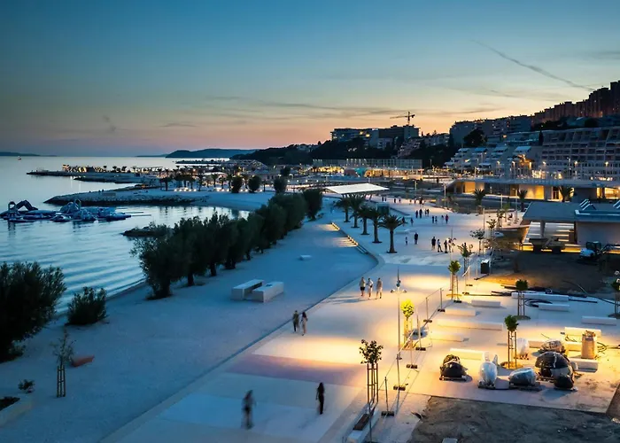 With Private Pool 스플리트